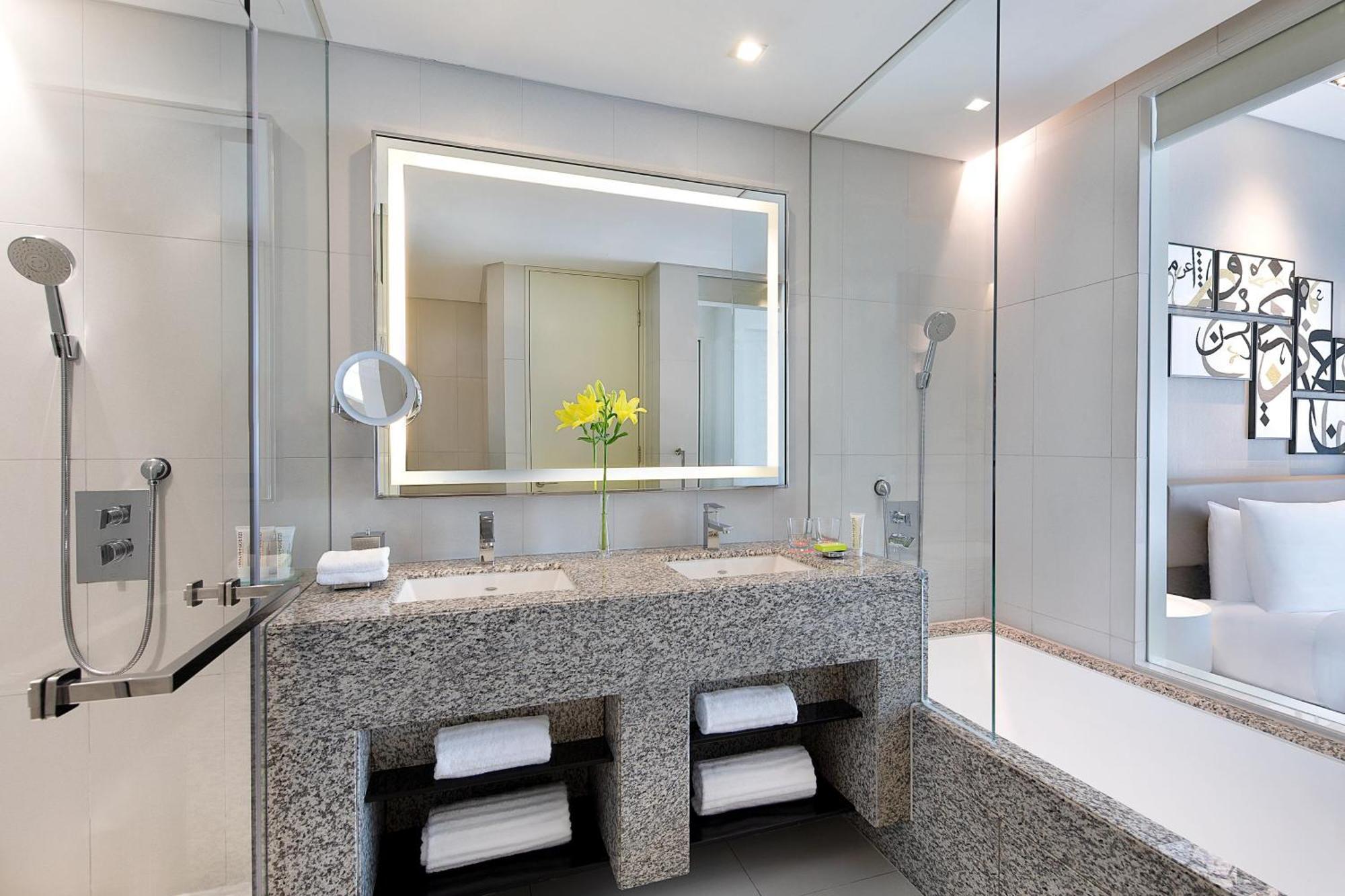 Le Meridien City Centre Bahrain Манама Екстер'єр фото Bathroom