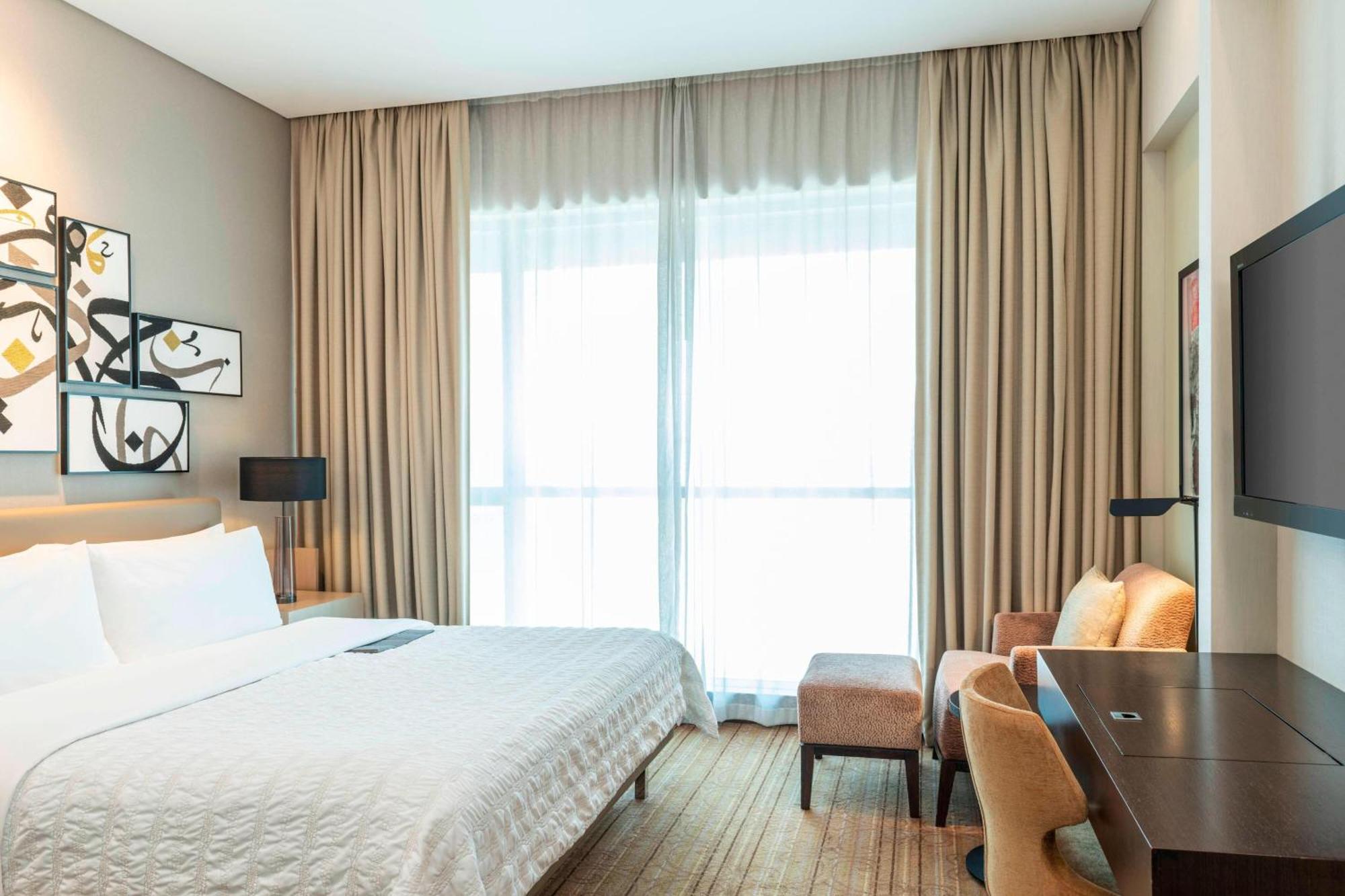 Le Meridien City Centre Bahrain Манама Екстер'єр фото A bedroom at the hotel