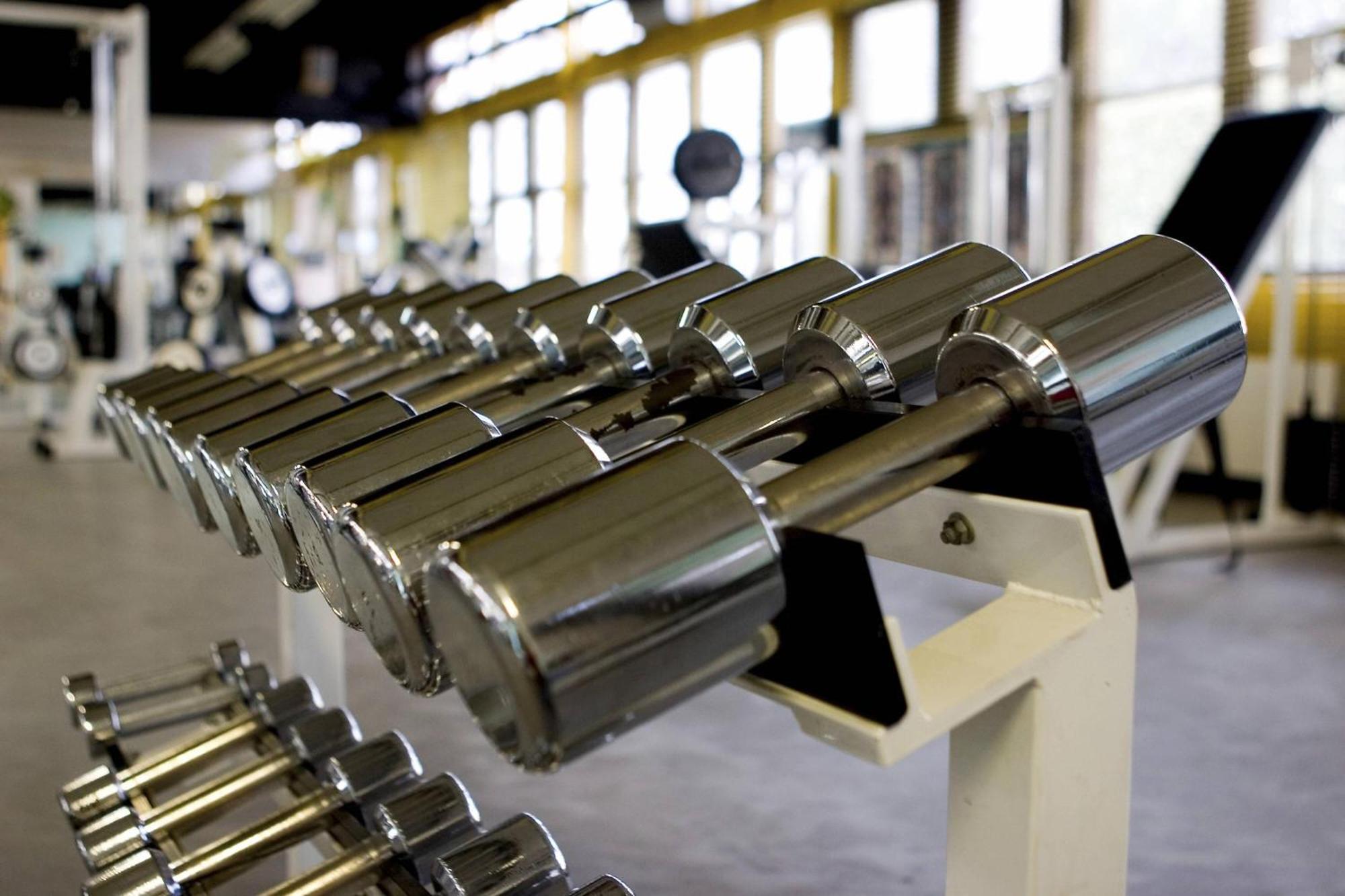 Le Meridien City Centre Bahrain Манама Екстер'єр фото A dumbbell rack